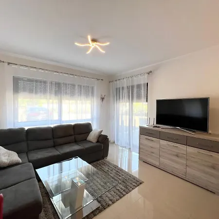 Daire Apartment Vita *